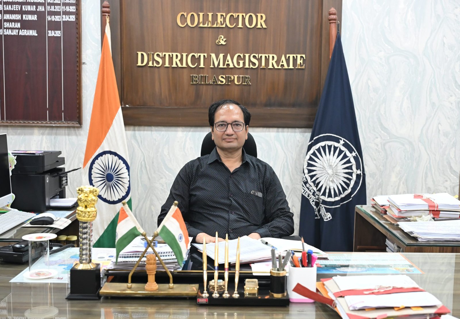 फसल बीमा कराने आज से समितियों में लगेंगे शिविर… एक साथ मिलेंगे ग्रामीण स्तर के सभी अधिकारी, कलेक्टर ने किसानों से की बीमा कराने की अपील l