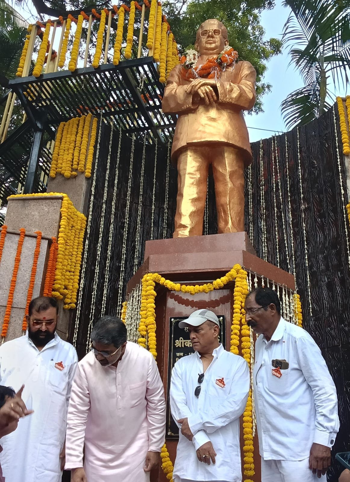 डॉ अभिषेक वर्मा का बिलासपुर आगमन पर शिवसैनिकों द्वारा भव्य स्वागत किया गया l