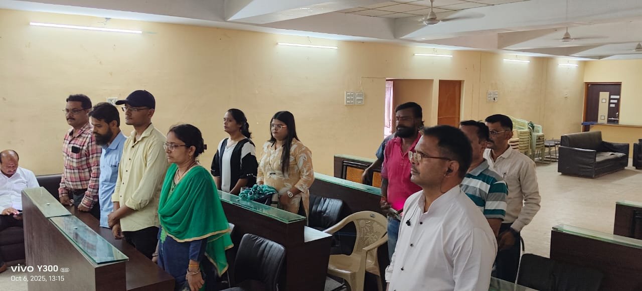 बिलासपुर प्रेसक्लब के दिवंगत वरिष्ठ पत्रकारो और परिजनों को दी गई भावभीनी श्रद्धांजलि…शोक सभा मे जुटा प्रेसक्लब परिवार,