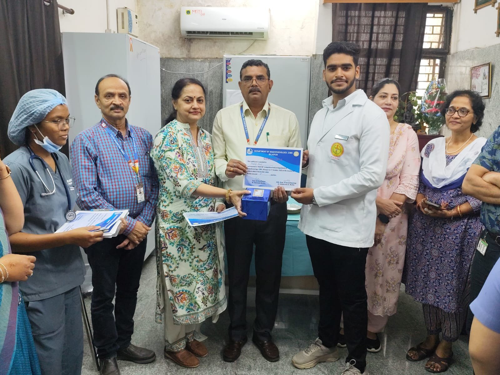 विश्व निश्चेतना दिवस पर सिम्स में जागरूकता कार्यक्रम, पोस्टर प्रतियोगिता और नुक्कड़ नाटक आयोजित l